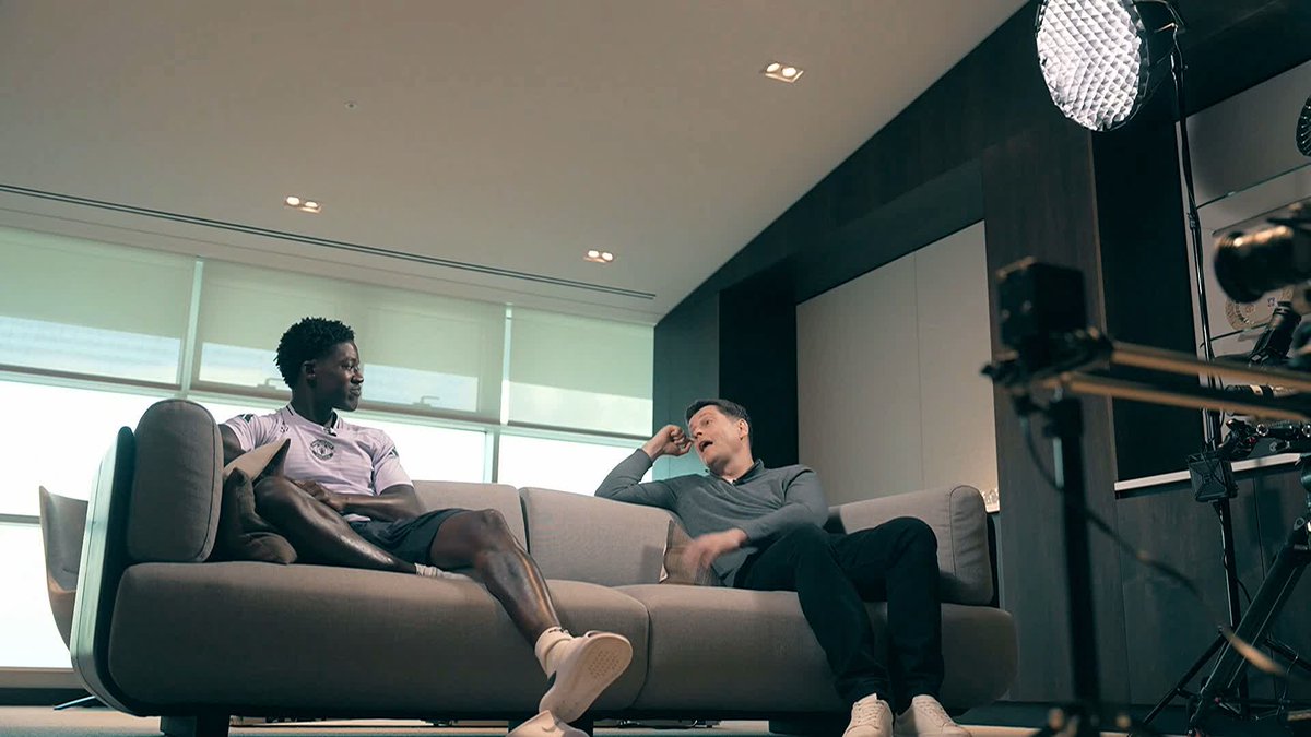 “At the forefront of my mind was always to play for Manchester United” ❤️ Kobbie Mainoo on how close he came to leaving when he wasn't playing under Ruben Amorim 🔊