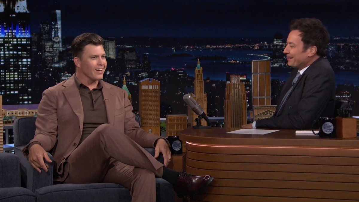 .Colin Jost felt like the odd man out when he and Kate McKinnon were invited to speak at an event alongside George W. Bush, Joe Biden, and Barack Obama 🤣 #FallonTonight