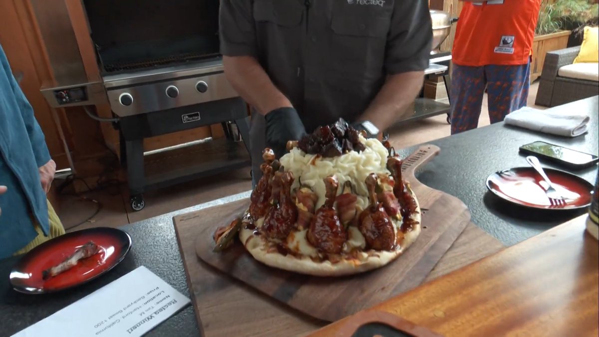 Meat Friday: meat cake edition – a perfect celebration for Dan's birthday! All thanks to recteq 🔥🎂 #PARTNER