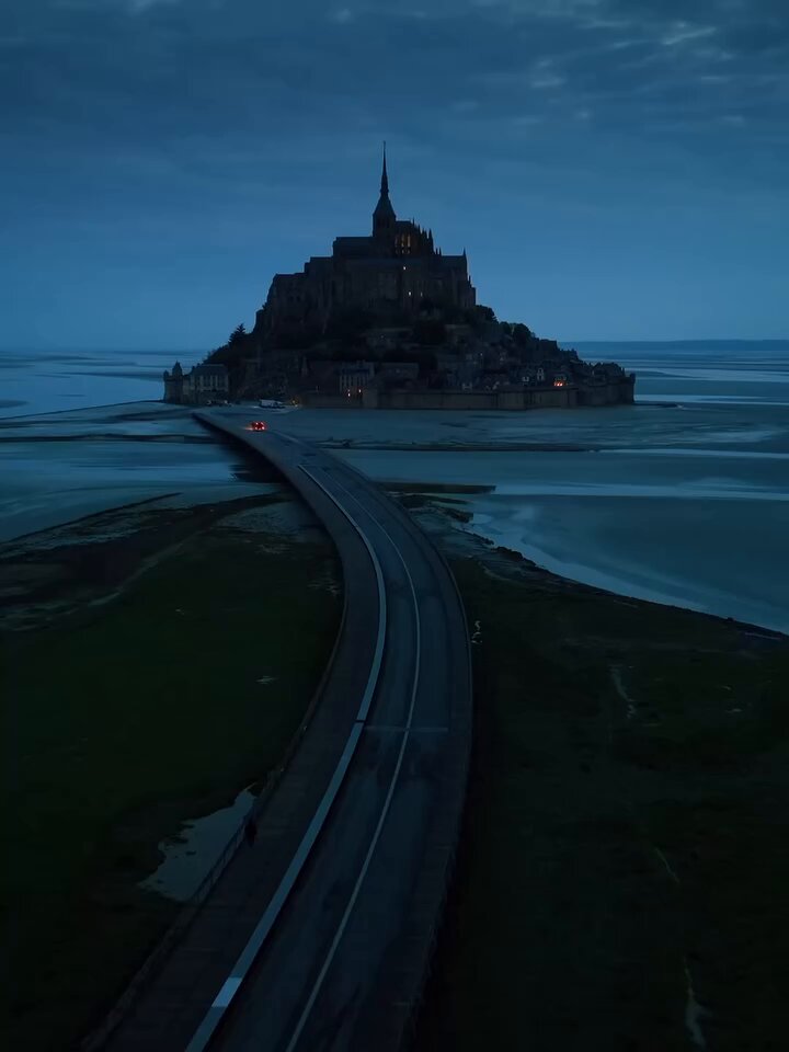 Dawn at Mont Saint-Michel.