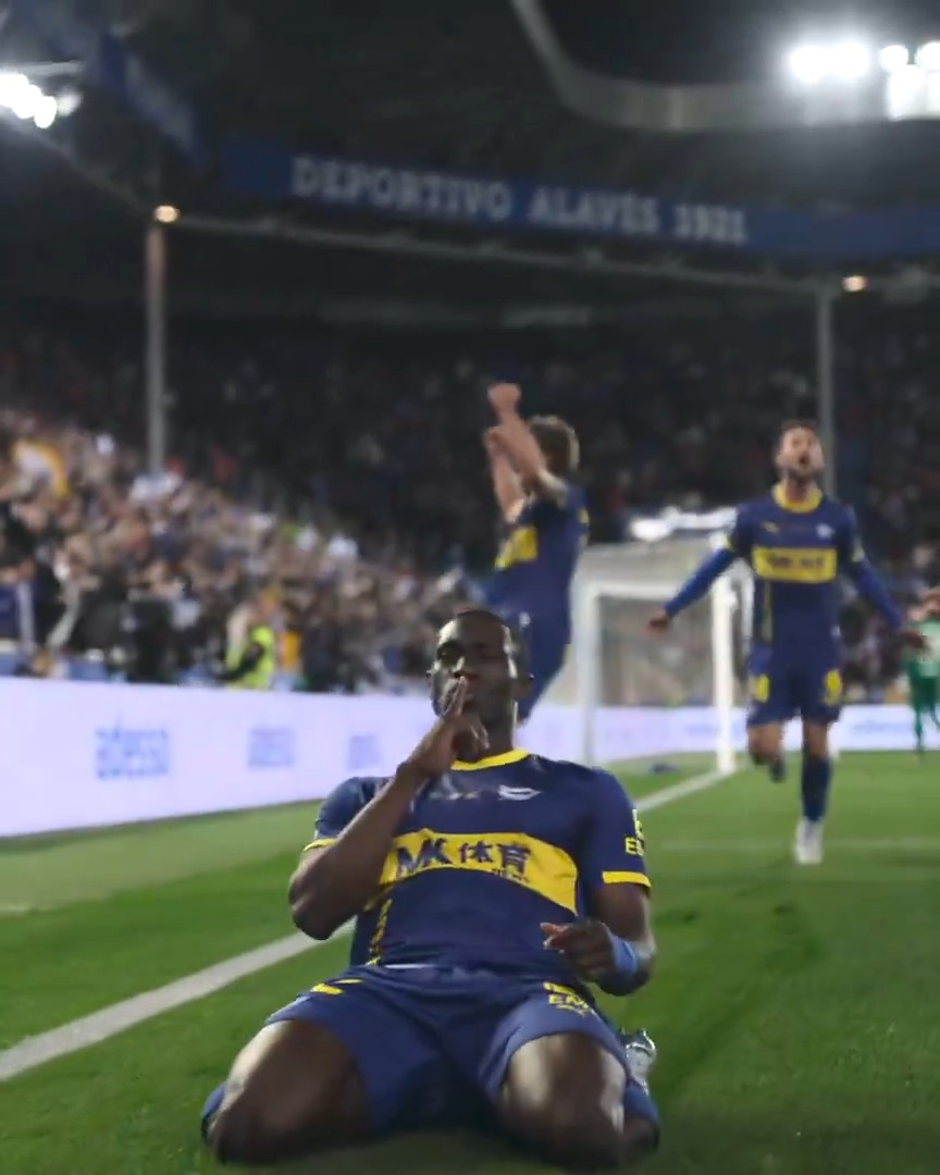 💙 HISTÓRICO. ¡El Deportivo Alavés volvió a vencer en un AlavésBarça 24 temporadas después gracias a este tanto de Ibrahim Diabate! LALIGAHighlights | DesenlaceLALIGA