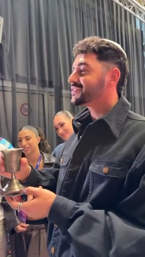 Noam Bettan celebrating the beginning of Shabbat before his performance at the Eurovision finals tomorrow 💜🇮🇱 After all the controversy, this is what Eurovision should be about: celebrating our cultures.