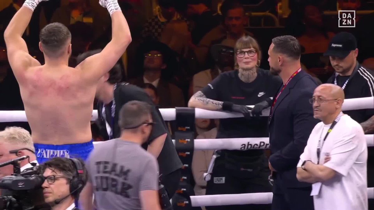 WAS THIS THE WORLD'S FASTEST KNOCKOUT?!?! 😱 #ChukhadzhianDonovan | Live NOW on DAZN ▪️