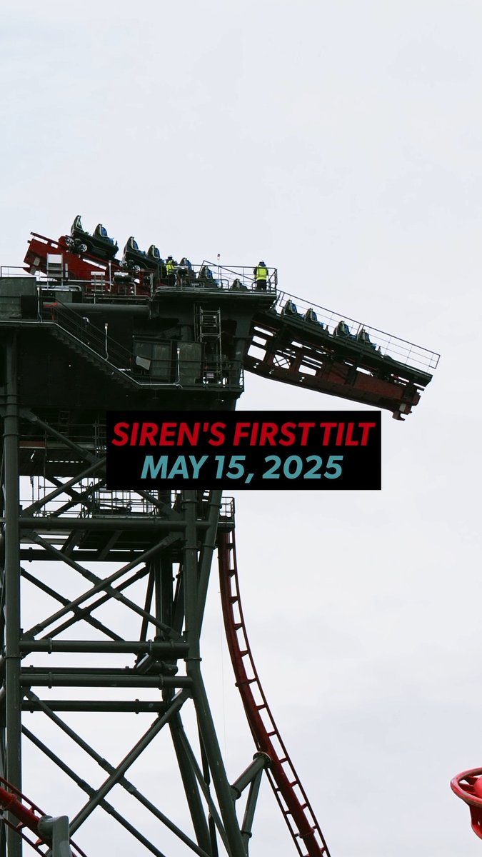We're reminiscing on this #FlashbackFriday about one year ago when the Siren took its first tilt. ⚖️ Did you get to ride it yet? WhAt aRe YoU wAiTiNg FoR?! 🧜♀️