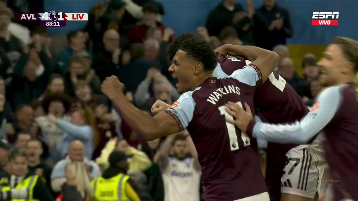 ¡¡NO TENÍA RECORRIDO PARA HACER SEMEJANTE GOLAZO!! El escocés McGinn la colgó del ángulo y sobre el final del partido sentenció el 4-1 del Aston Villa ante Liverpool: ¡PALIZA! 📺 Mirá la Premier League por #DisneyPlus Plan Premium