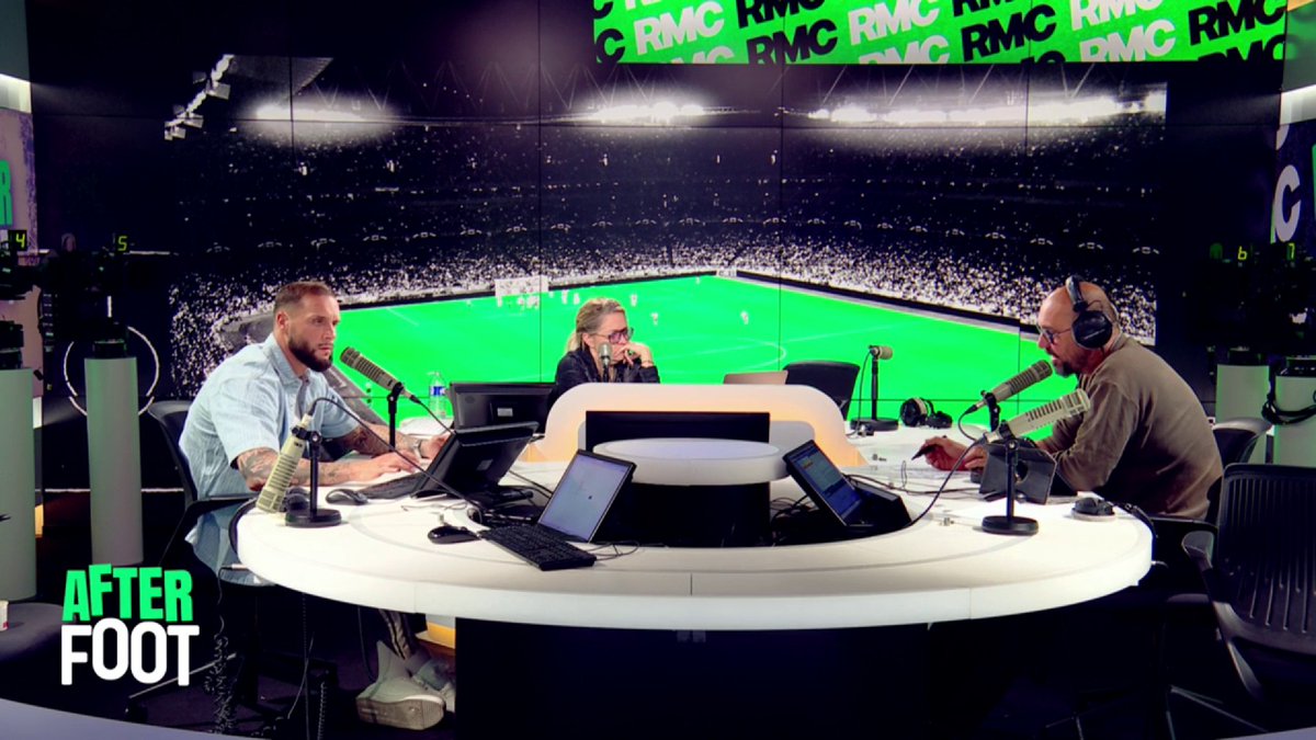 🧤⚽ Lionel Charbonnier sur la sélection de Robin Risser à la Coupe du Monde : "Il faut un gardien qui sait se donner pour les autres mais qui n'ouvre pas sa bouche et ne fait pas d'esclandre. Lui c'est un bon mec et il remplit ce rôle il n'y a aucun souci."