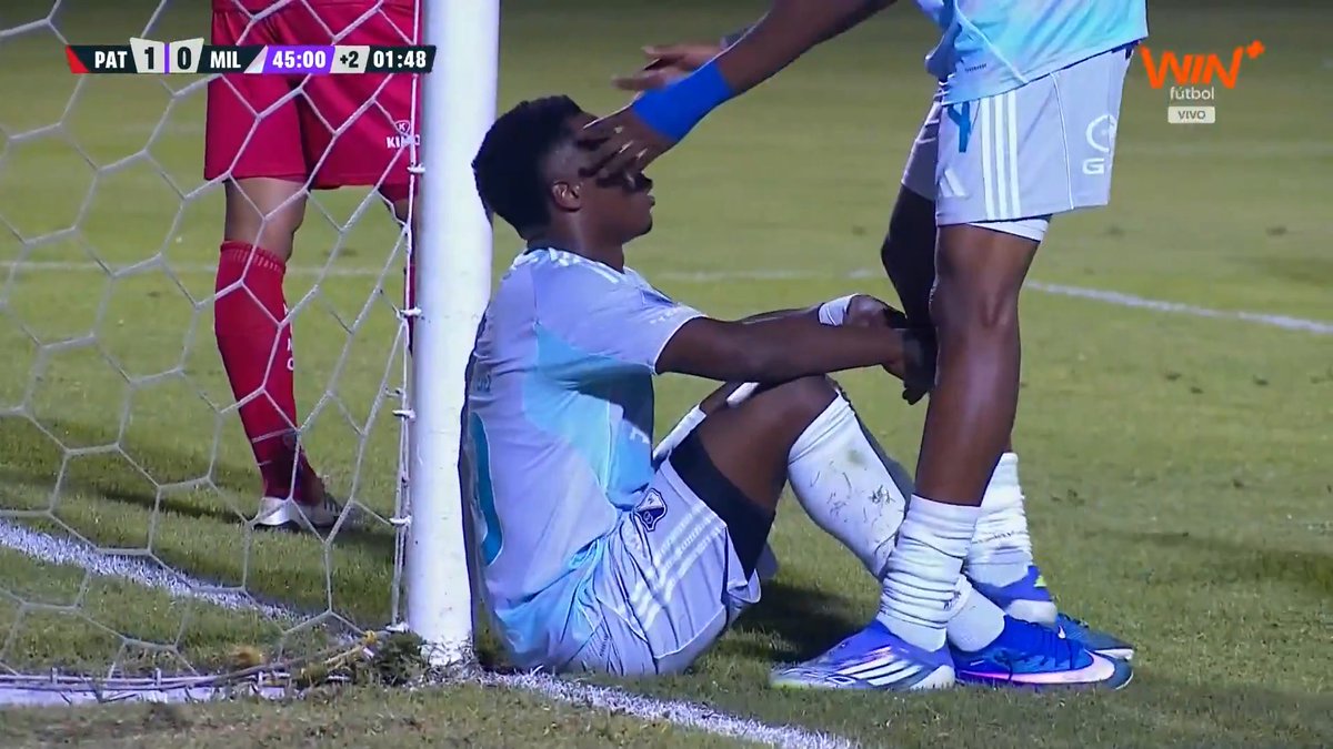 🔵🏆¡Sobre el final del primer tiempo, Millonarios aprovecho el error en defensa de Patriotas y Jorge Hurtado marcó el gol del empate! 📺Vive con todo #LACOPAxWIN en nuestra pantalla de Win+Fútbol y