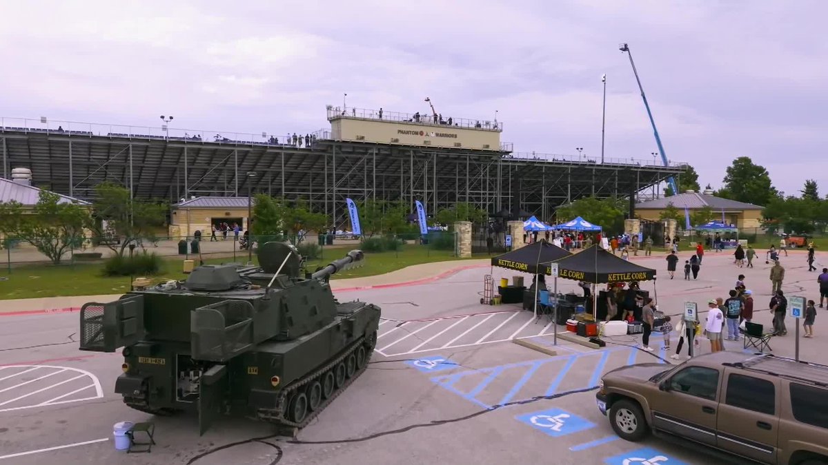 From Fort Hood U.S. Army Base, we welcome you to the first ever professional football game played on a military base 🙌 Orlando Storm vs. Dallas Renegades on NOW on FOX 📺