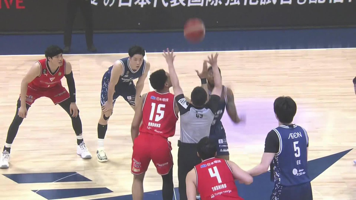 長崎が横浜アリーナへの切符を掴むか、千葉Jが明日を掴むか。 SEMIFINALS勝負のGAME2がTIPOFF🔥 長崎ヴェルカ 公式 千葉ジェッツふなばし 🛫PAINT IT JETS✨ 📡バスケットLIVEで生配信中 #Bリーグ #りそなグループ #Bリーグチャンピオンシップ
