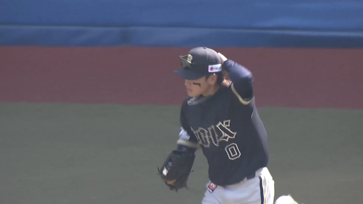 頭上は越えさせないッ‼️ オリックス 渡部遼人 選手のビッグプレー👏 👇スマホ・テレビで試合観戦!