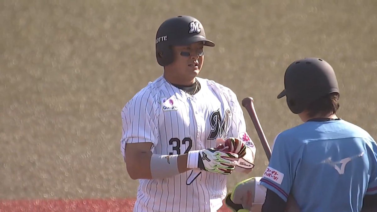 均衡破る一打✨ 千葉ロッテ 佐藤都志也 選手の先制となる2点タイムリーヒット👏 👇スマホ・テレビで試合観戦！