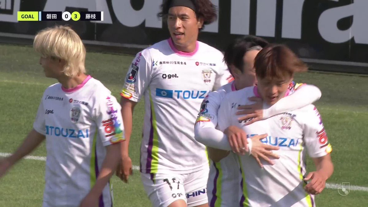 電光石火の一撃💥 真鍋隼虎が2ゴール目を奪取⚽️⚽️ 🎦 ゴール動画 🏆 明治安田J2・J3百年構想リーグ 地域リーグラウンド 第17節 🆚 磐田vs藤枝 🔢 0-3 ⌚️ 50分 ⚽️ 真鍋 隼虎(藤枝) #Jリーグ