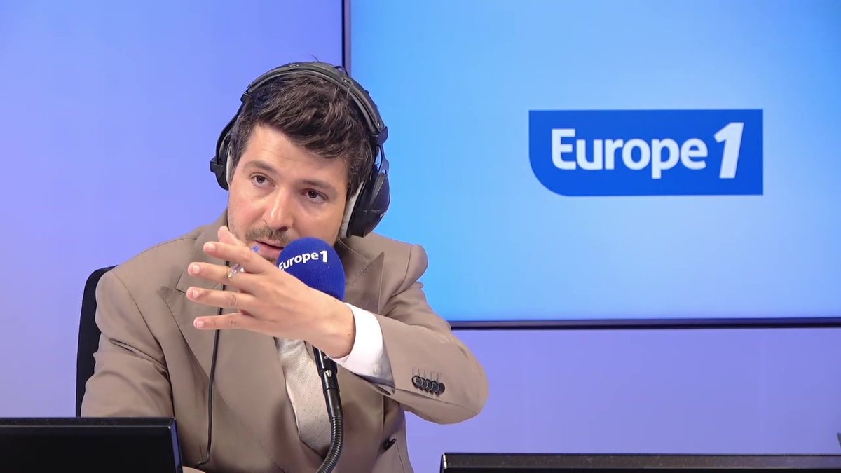 "Il va très mal, il est sous médicaments (...) il se sent abandonné (par la justice)" raconte avec émotion Florence, maman de Théo, jeune homme agressé à Lyon par plusieurs personnes pour lui voler son téléphone" 🎙️ Sur #Europe1 dans #EliotDevalEtVous