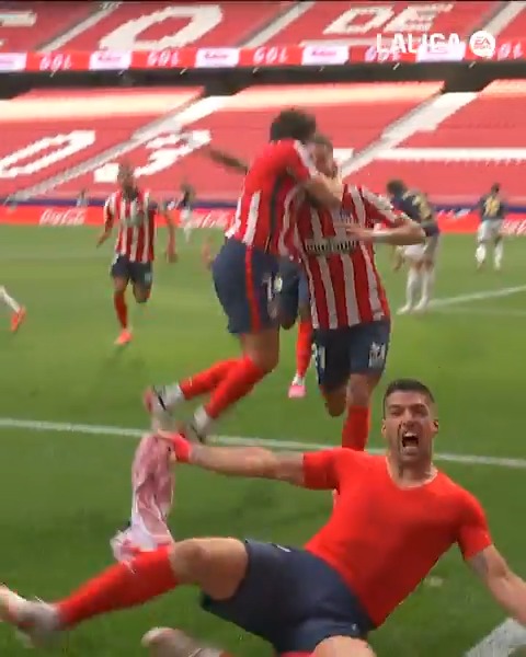 Primera vez que me entero en 5 años que el salto de Dembele hubiera dado igual porque entraba igual