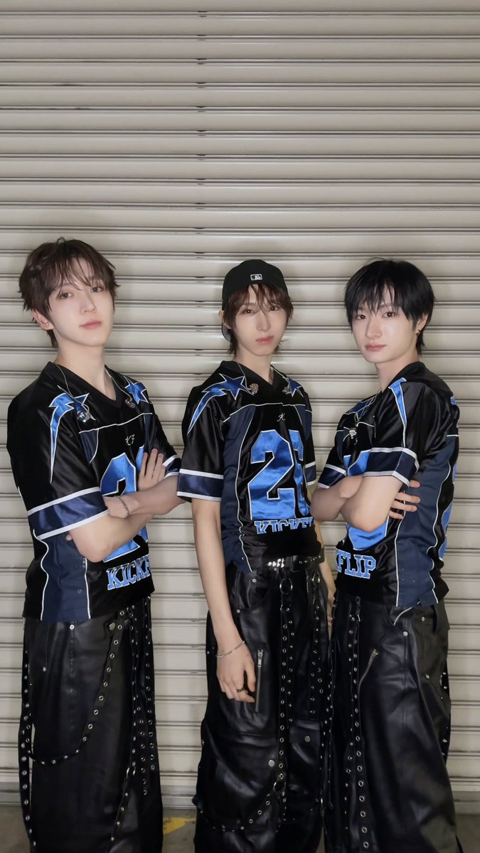 𝗛𝗲𝗿𝗲 𝘄𝗲 𝗴𝗼 𝗻𝗼𝘄 🔥 #Donghwa #Juwang #Donghyeon #KickFlip #킥플립