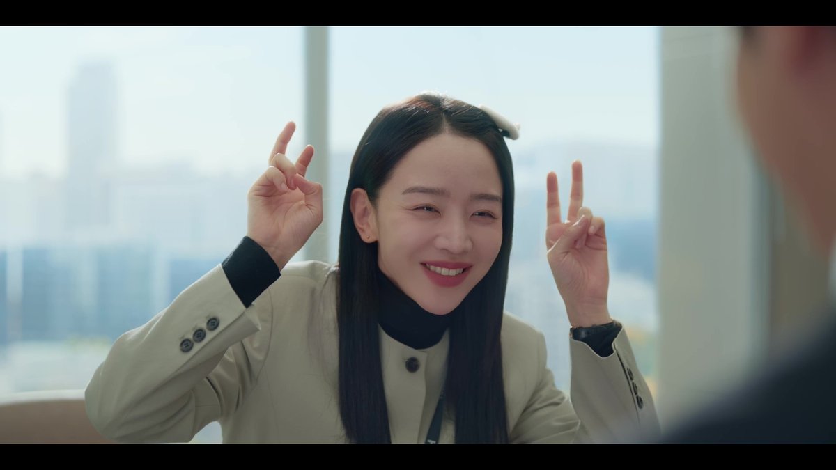 머리에 토끼 삔 달고 일하는 실장님 어떻게 생각해? #은밀한감사 #신혜선 #공명