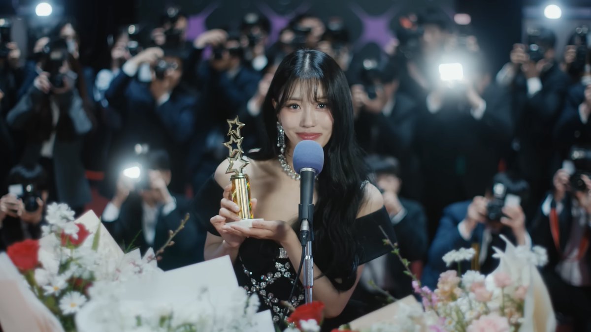 3 years ago today, MIJOO debuted as a soloist with her 1st Single Album ‘Movie Star’ with the title track of the same name