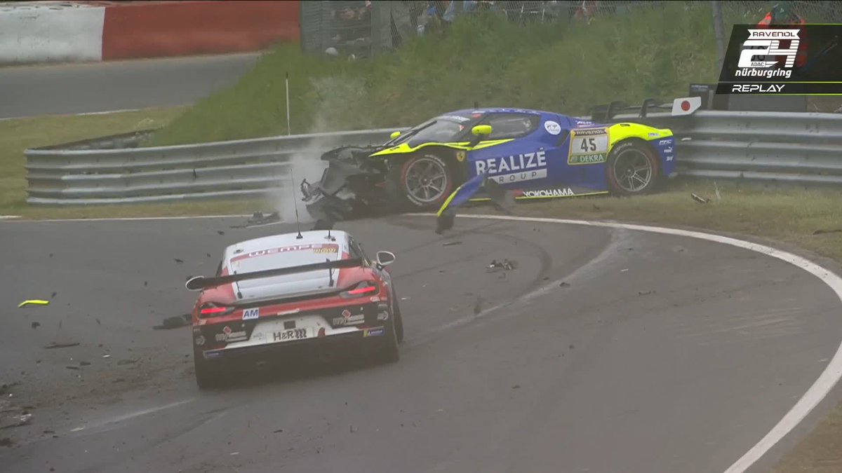 💥 A big hit for Kondo's Ferrari! 📺 #IGTC | #24hNBR