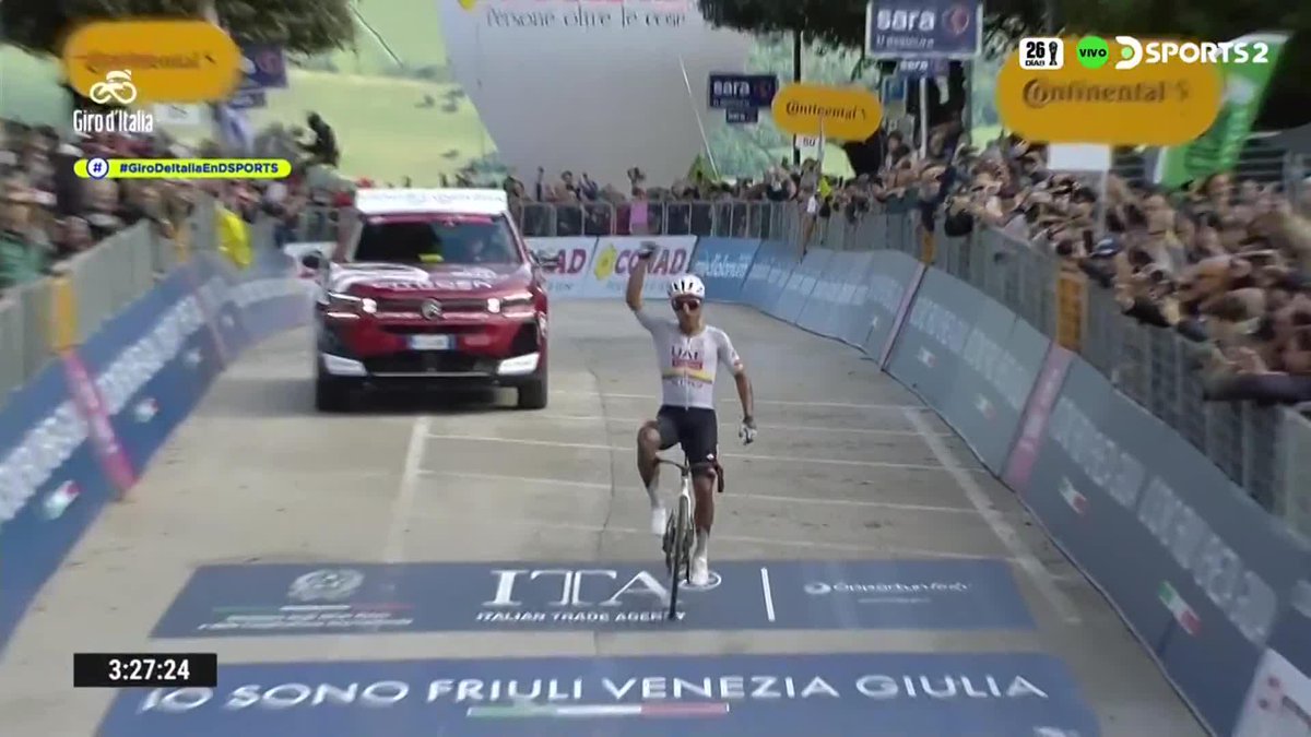¡¡JHONATAN NARVÁEZ SE QUEDÓ CON LA ETAPA 8!! El ecuatoriano consiguió su SEGUNDA VICTORIA en el #GiroDeItaliaEnDSPORTS, tras obtener un registro de 3:27:26, por delante de Andreas Leknessund y Martin Tjøtta. Camilo Castellanos en #CiclismoEnDSPORTS