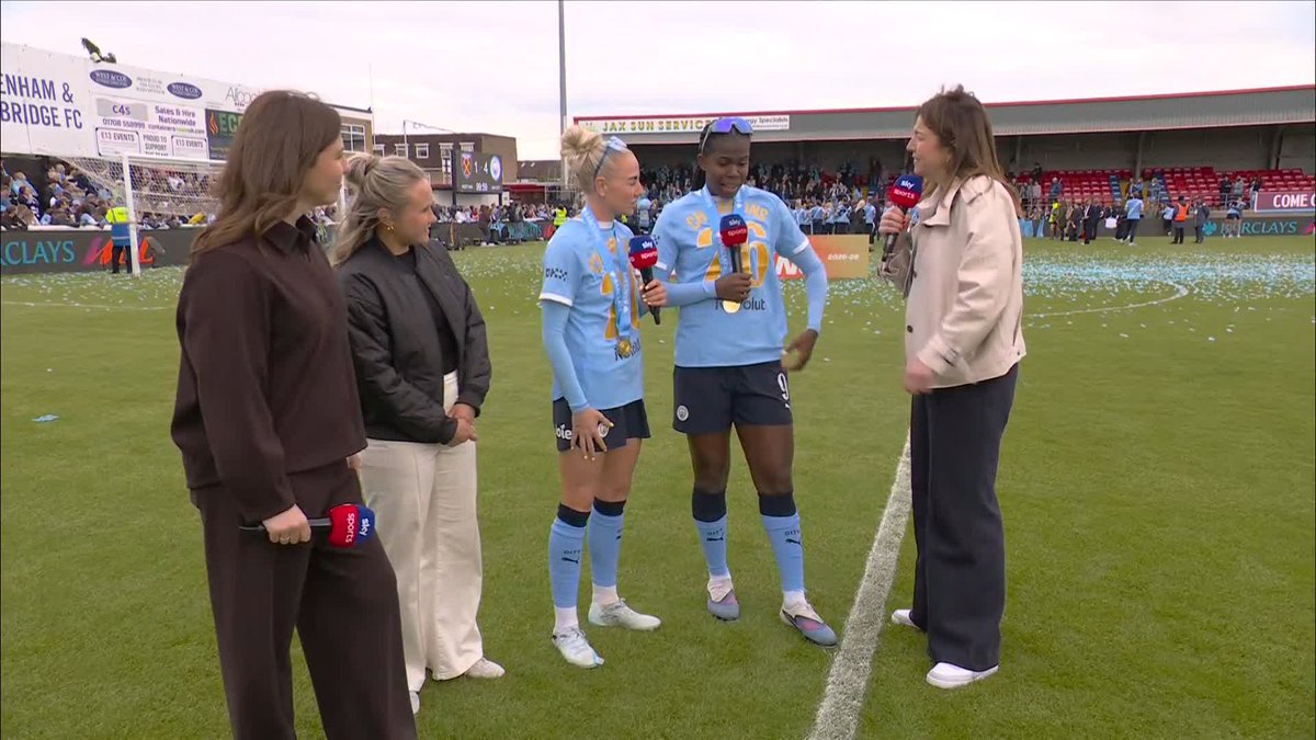 "Manchester is my home" Bunny Shaw on her future at Manchester City 👀
