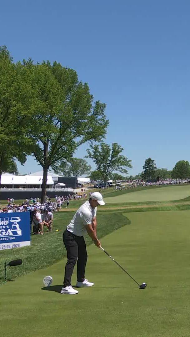 Rory McIlroy went full send and drove the 397-yard sixth. 💪 #PGAChamp