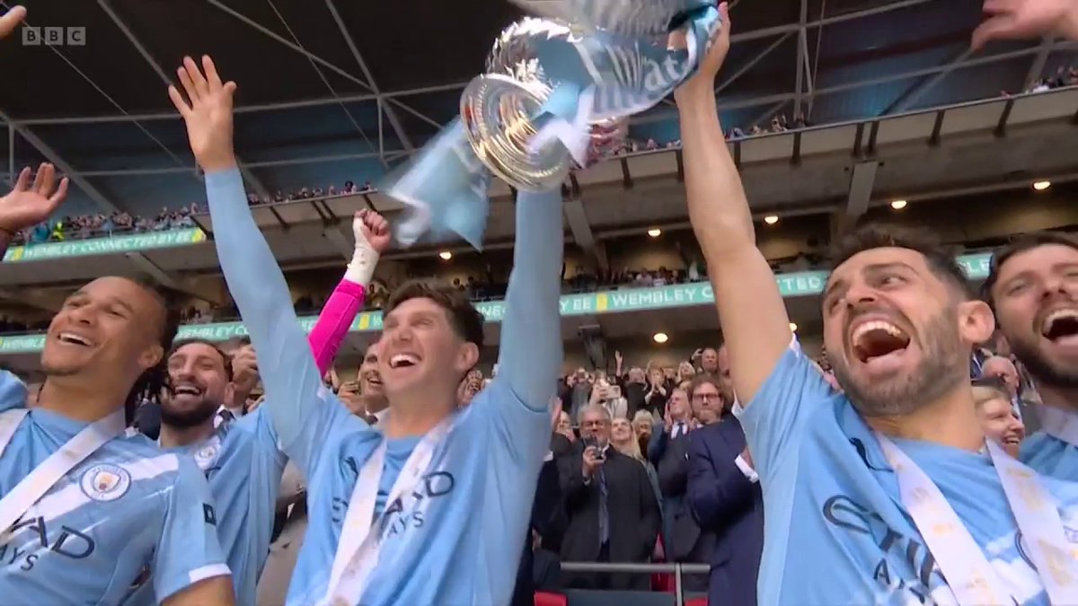 Hands on the trophy 🏆🙌 Manchester City lift the FA Cup for the eighth time in their history! 🤩