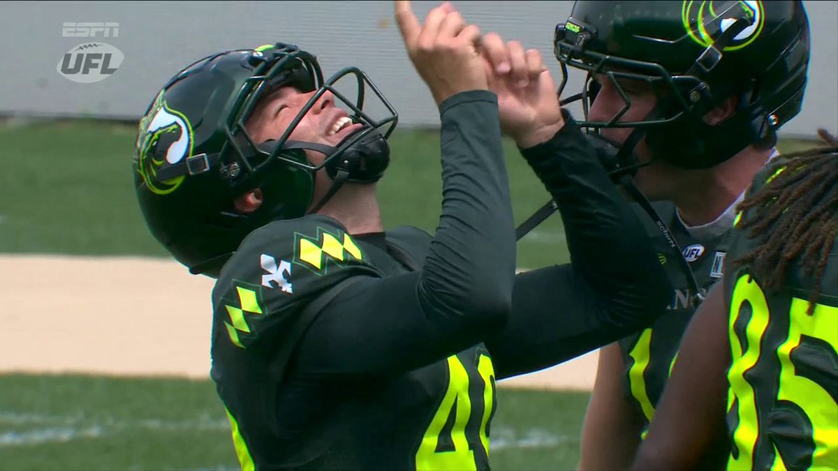 A 60-YARD FIELD GOAL FOR FOUR POINTS 🔥 The Kings lead the Defenders on ABC and the ESPN App 🍿