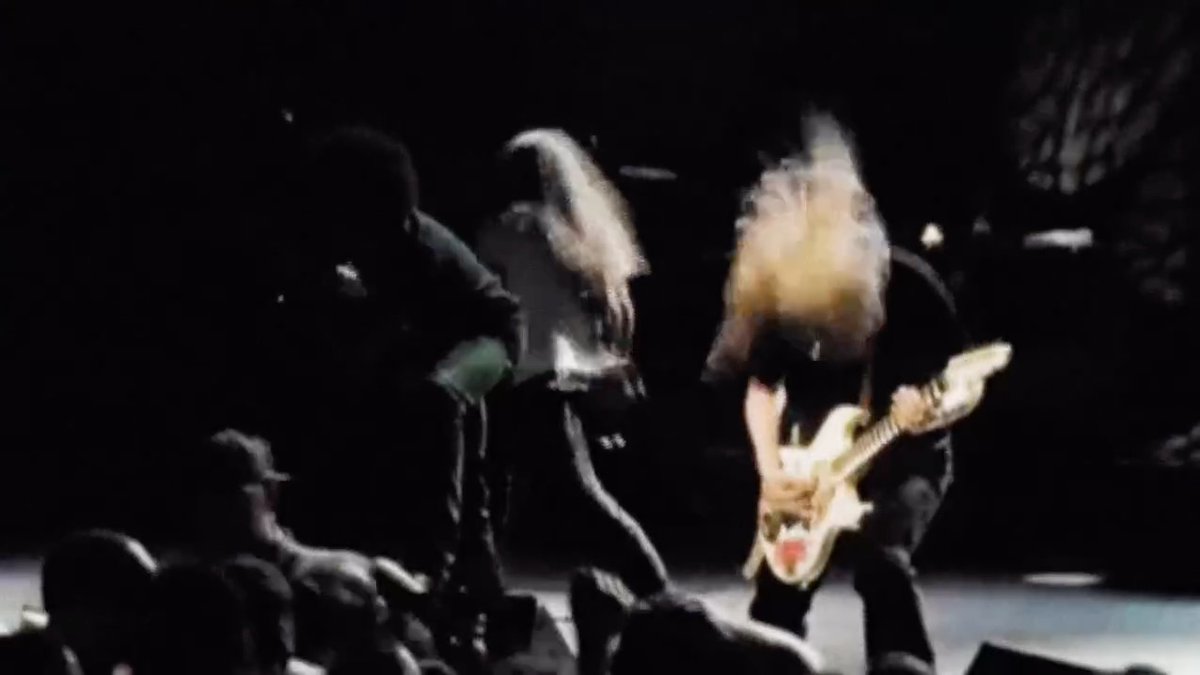 Seattle | May 16, 2006 We played our first official full length show in 10 years at the Moore Theater and began our next chapter. Thanks to Ann Wilson, Duff McKagan, Kim Thayil, and Chris DeGarmo for joining us on stage that night. 🎥: Todd Shuss