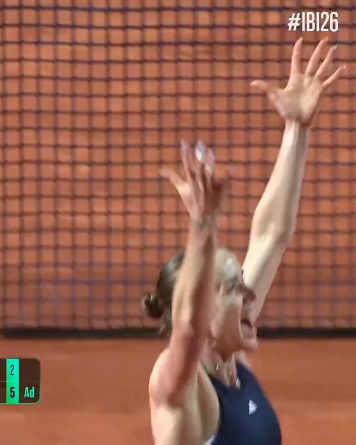 🏆 El camino de Elina Svitolina al título en Roma fue una LOCURA. — 1R: Bye — 2R: Noemí Basiletti (427°) — 3R: Hailey Baptiste (25°) — 4R: Nikola Bartunkova (94°) — CF: Elena Rybakina (2°) — SF: Iga Swiatek (3°) — F: Coco Gauff (4°)