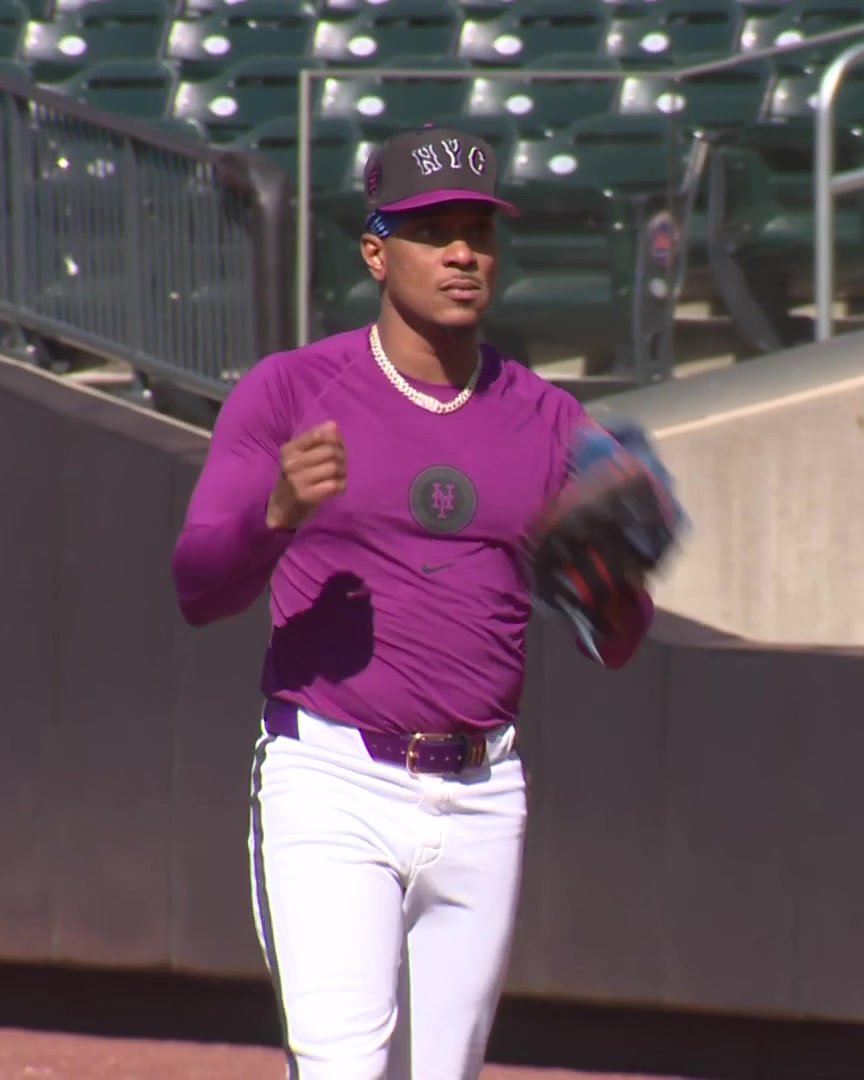 Jorge Polanco does some pregame work at first base with Mark Vientos