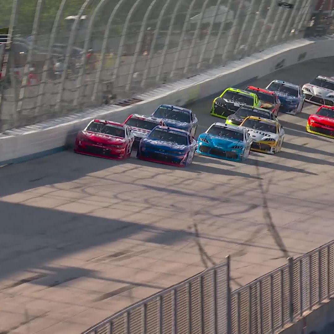 The leaders tangle! Rajah Kirby Caruth and jesse love jr make contact on the first lap of the final stage.