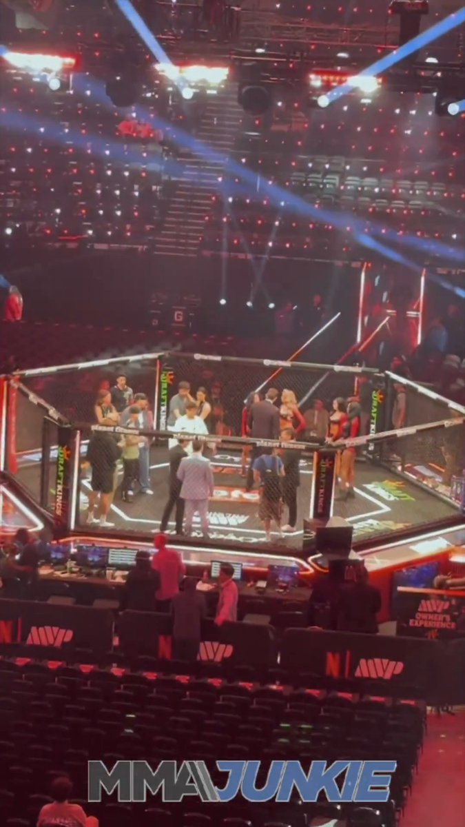 The arena setup for the Ronda Rousey vs Gina Carano Netflix MMA event is SICK 🔥 via MMA Junkie