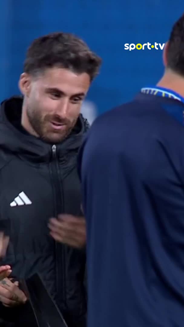 Rafa não quis faltar à despedida do seu grande amigo Pizzi 🥺🥺 #sporttvportugal #Pizzi