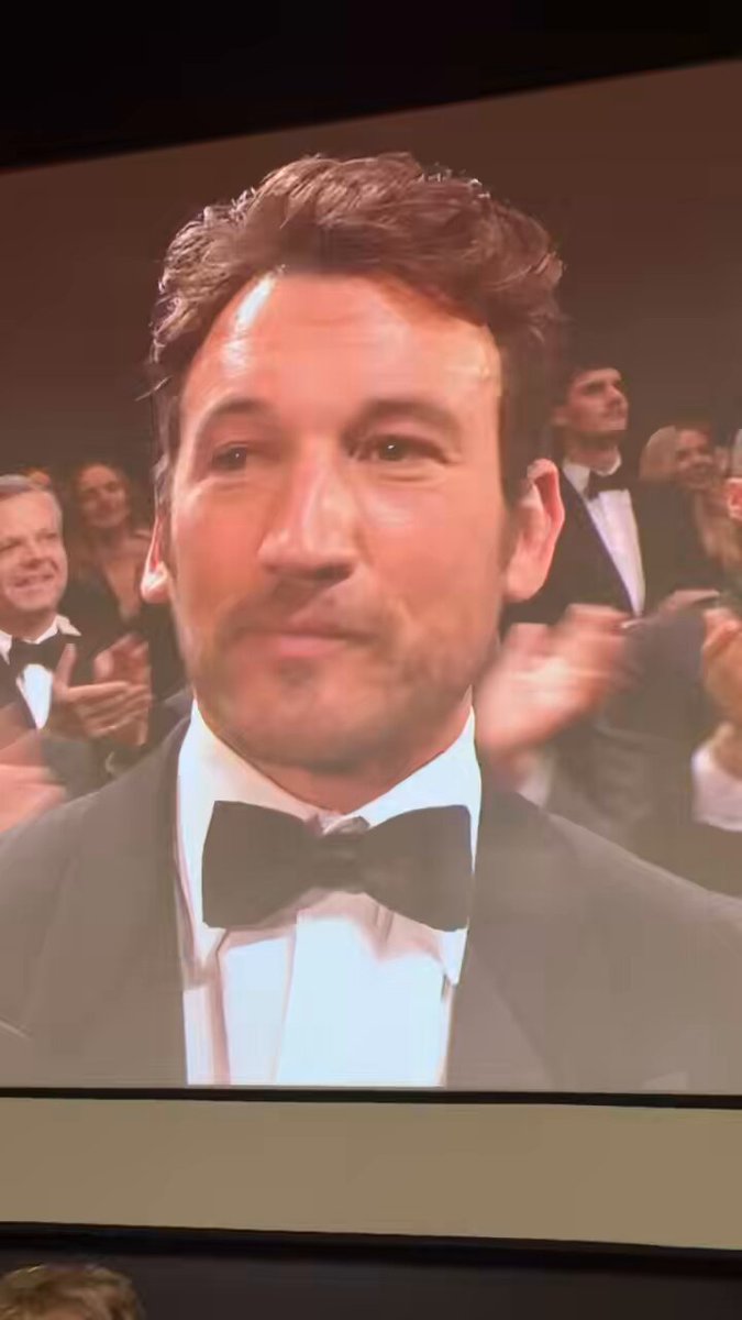 Scarlett Johansson doesn’t pick up a FaceTime call from James Gray during the 7-Minute #Cannes standing ovation for “Paper Tiger.” Johansson, who stars alongside Adam Driver and Miles Teller, missed the festival due to prior filming commitments.