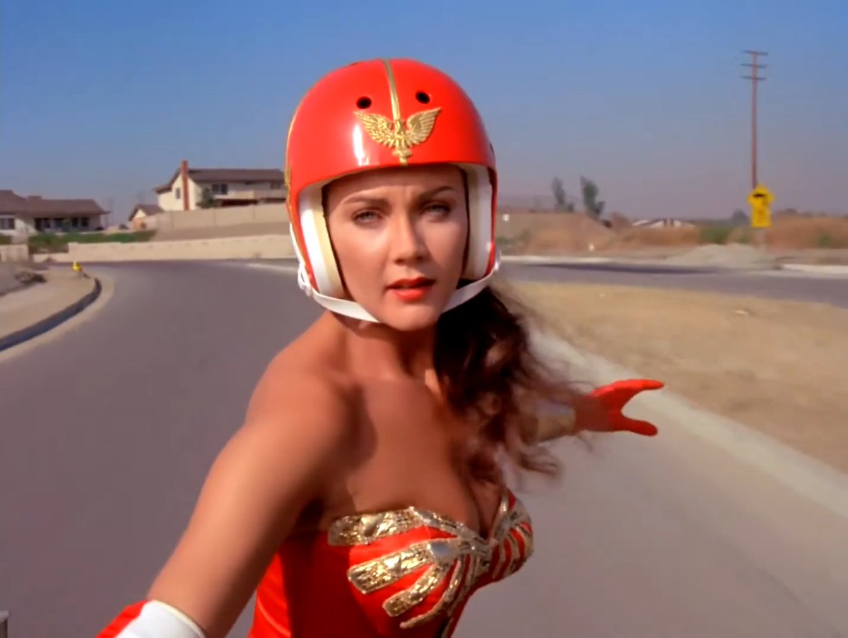 Wonder Woman chasing a car on a skateboard is everything I love about cheesy tv shows. Plus, it's Lynda Carter as #WonderWoman. 😍