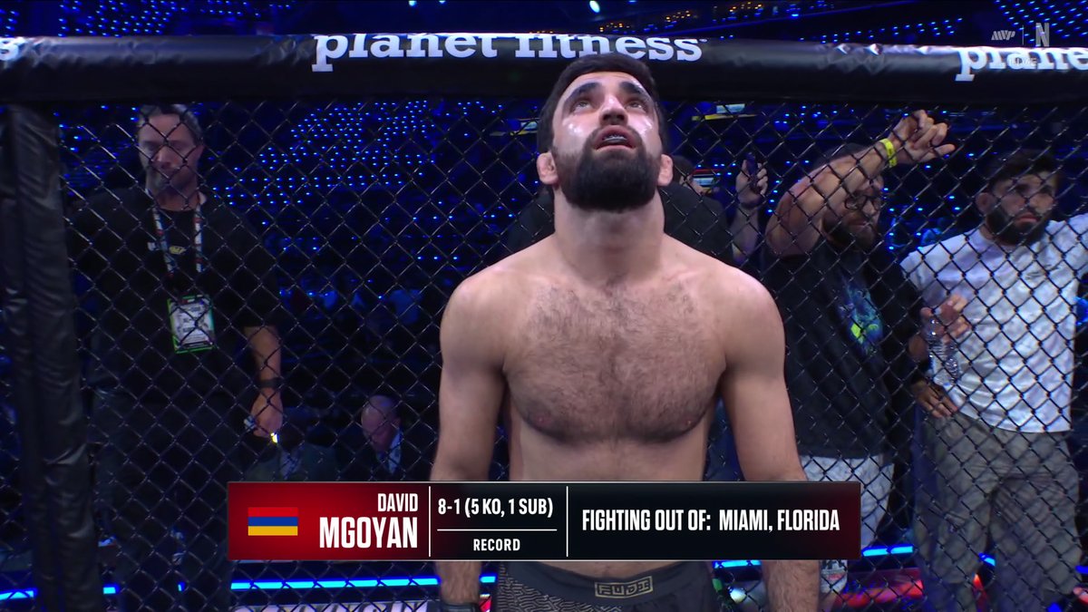 Keeping up with Arman: Cornered Khamzat last week. Cornering Mgoyan tonight.