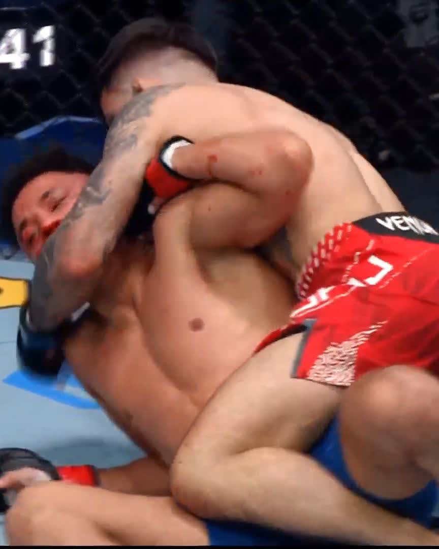 The Lion King is back 🦁 Benardo Sopaj gets the submission victory at #UFCVegas117! [ LIVE NOW on @ParamountPlus ]