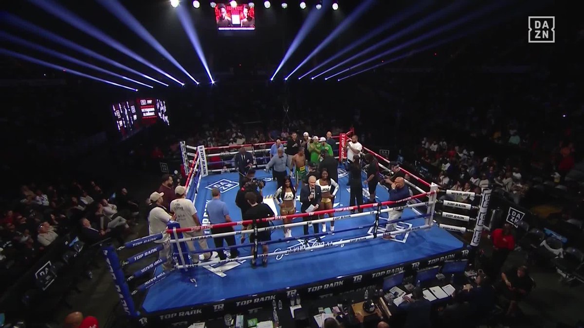 Yan Santana defeats Cristian Cruz 👀 #DavisAlbright2 | Live NOW on DAZN