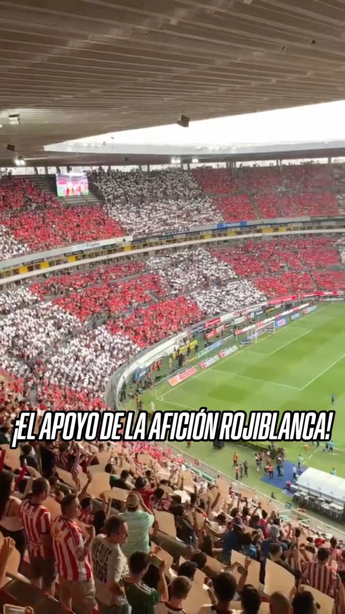 “TE QUIERO COMO NUNCA, TE ALIENTO COMO SIEMPRE” ❤️ El espectacular mensaje y mosaico de la afición de Chivas para la semifinal de vuelta 🔥 Ambientazo en el estadio Jalisco 🙌🏻