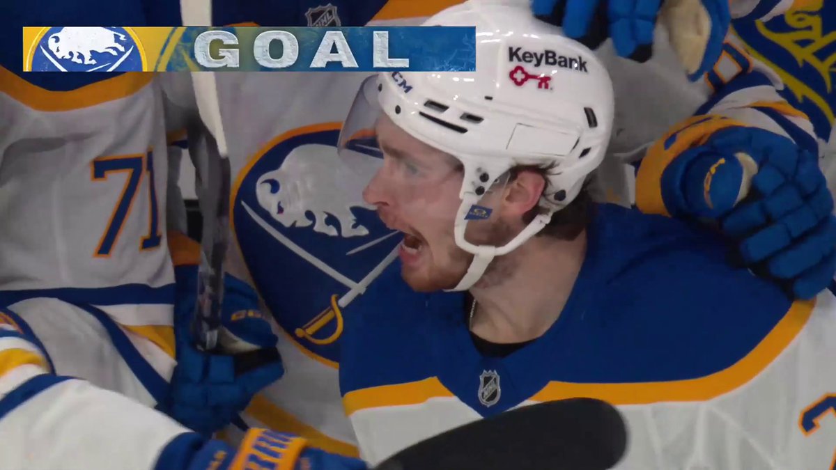 JACK QUINN!! 😤 Jack Quinn's first #StanleyCup Playoff goal gives the Buffalo Sabres the lead! 🇺🇸: ABC 🇨🇦: Sportsnet & TVA Sports