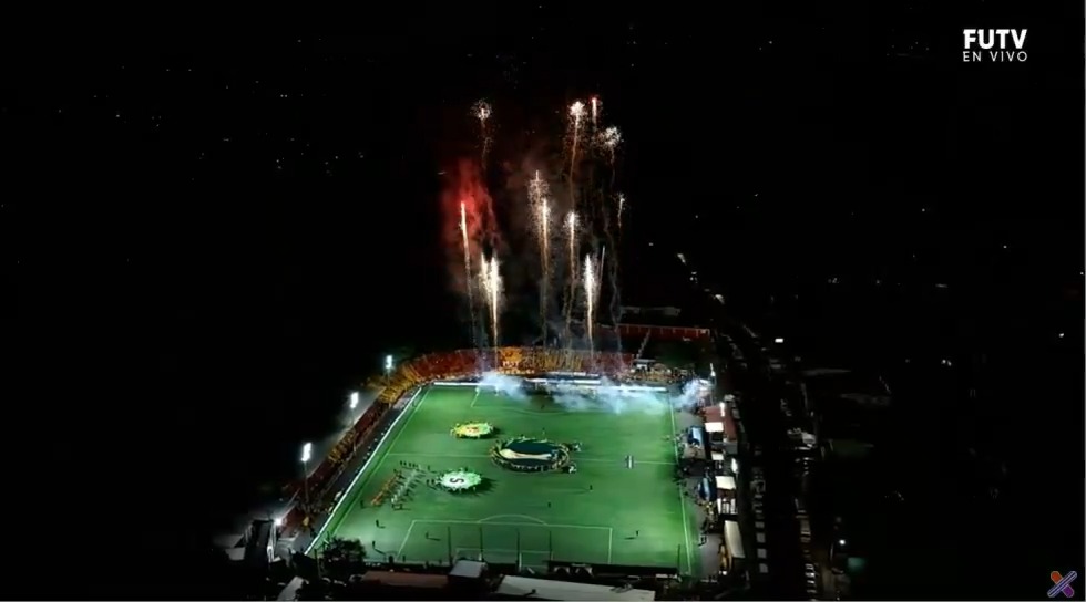 Espectacular recibimiento en la final