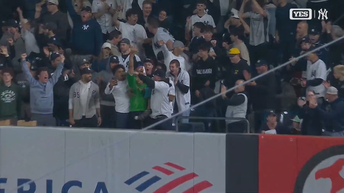 Aaron Judge hits a homerun and the dudes who caught it were celebrating, dropped the ball, and the dude next to them snatched it quickly lmao