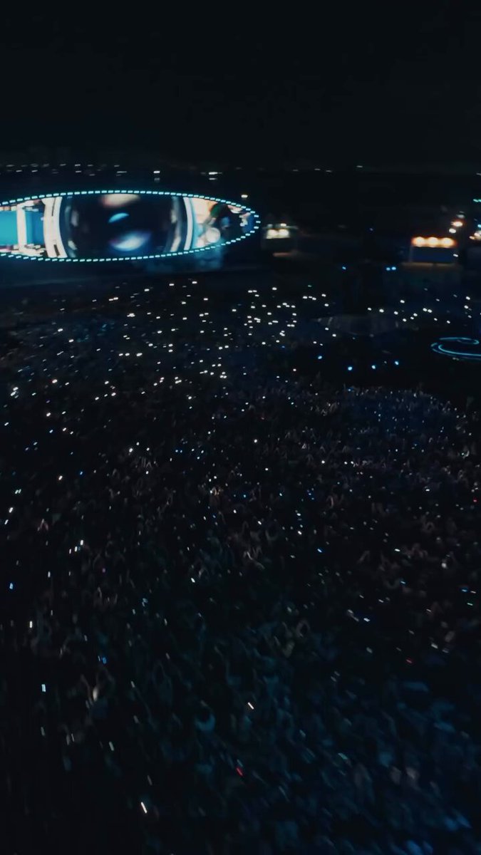 “luan santana parou em 2009” quem parou foi vc amor isso aqui é luan santana no parque olímpico do rj em pleno 2026!!!!