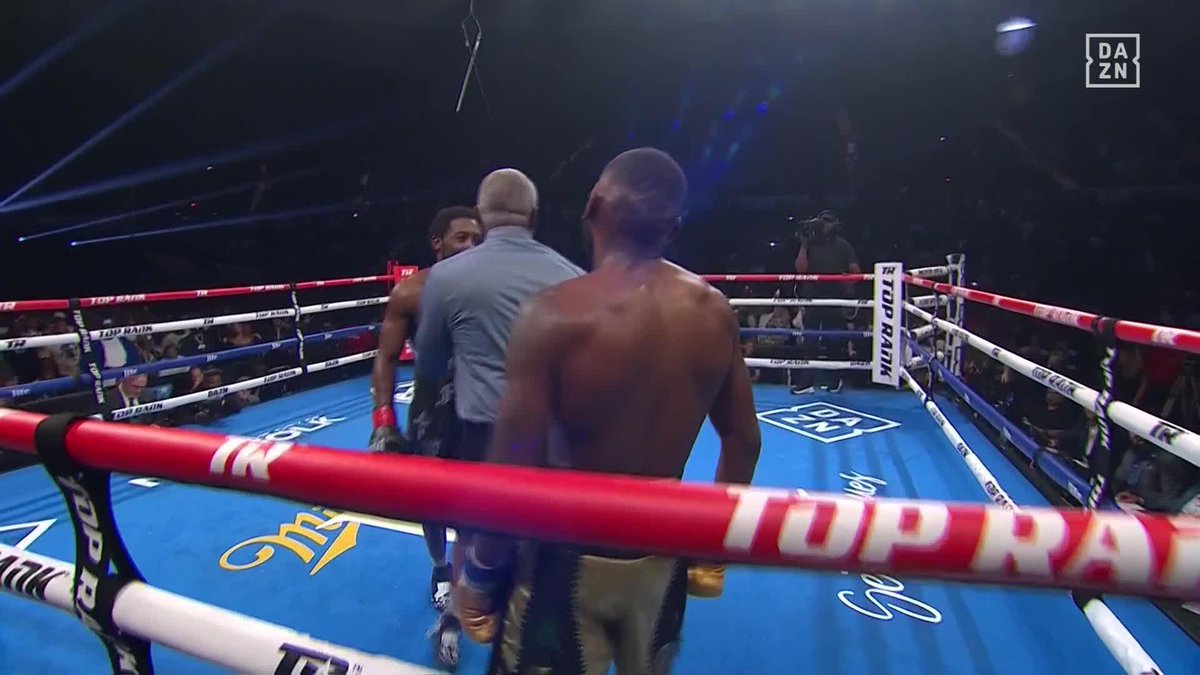 Keyshawn thrills in round 12 💥 #DavisAlbright2 | Live NOW on DAZN