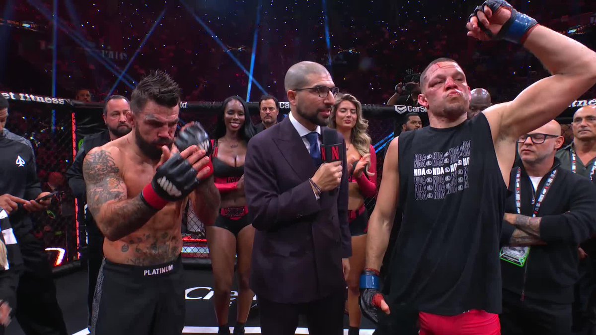 Nate Diaz said he agrees with the decision to stop the fight: “I had blood in my eyes, I couldn’t see sh*t. I wasn’t gonna do nothing.” 😭