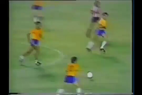 Zico steps in and cleans up a mess with class. Brazil 6 - 0 Paraguay (1980)