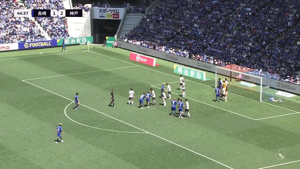 🔷🔶 𝙏𝙊𝘿𝘼𝙔'𝙎 𝙂𝙊𝘼𝙇⚽️✔️ 🔢2-2 ⚽️＃エドゥアルド 選手 "テクニカルな同点弾🇧🇷🪄" #エドゥアルド 選手がコーナーキックをボレーで叩き込み、前半終了間際に同点に追いつく💥 #vvaren #長崎旋風 #青橙祭