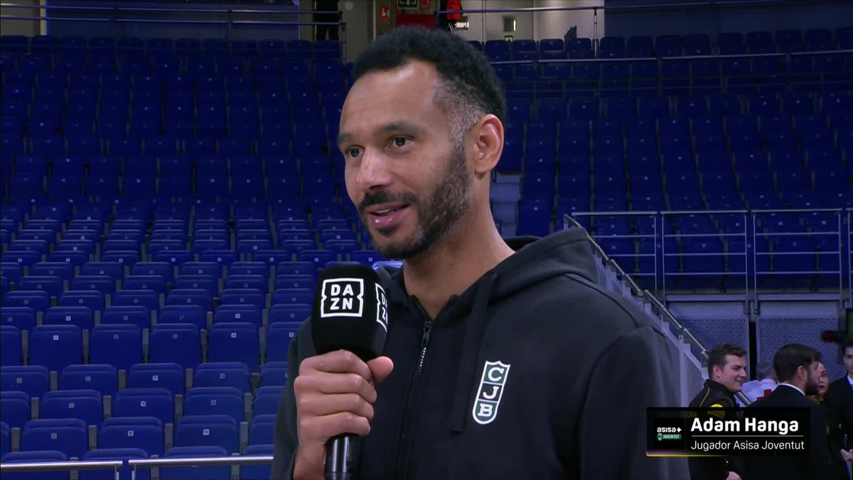 🗣️ Adam Hanga: "Lo que estamos haciendo Ricky, Ante, Guillem y yo en el día a día. Es más importante actuar que hablar. El trabajo y el día a día son más importantes para transmitirles a los jóvenes" 📺 DAZN España | #LigaEndesa | Club Joventut Badalona