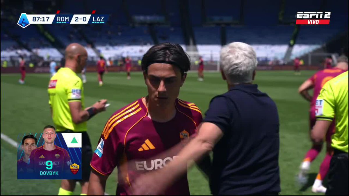 Paulo Dybala se va emocionado y ovacionado en su probable ultimo partido en roma