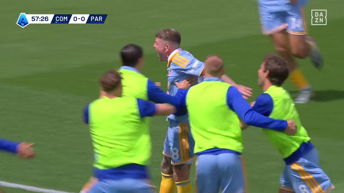 🇪🇸✨ CONEXIÓN SEVILLANA RUMBO A EUROPA Jesús Rodríguez y Alberto Moreno suman otra victoria del Como de Cesc Fàbregas... y ojito al sueño de jugar Champions🔵⚪👀 #SerieAenDAZN🇮🇹